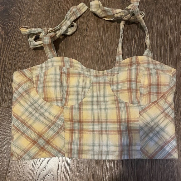 Super cute plaid tank top - Picture 1 of 2